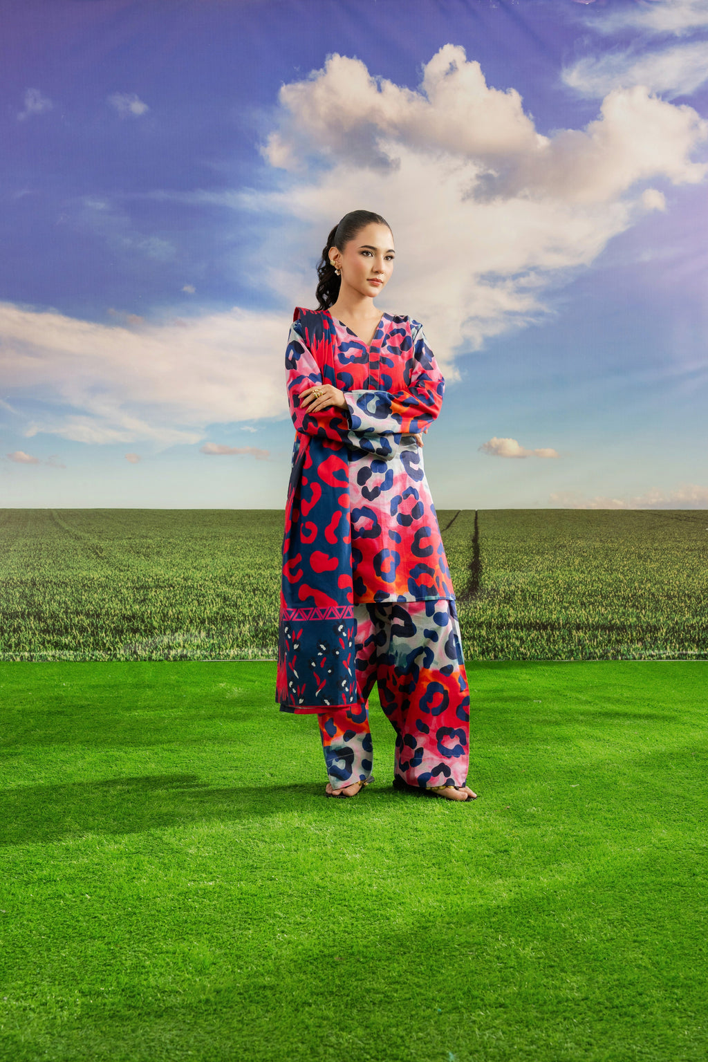 STITCHED 3PC KHADDAR PRINTED WITH PRINTED SHAWL-    CALYN