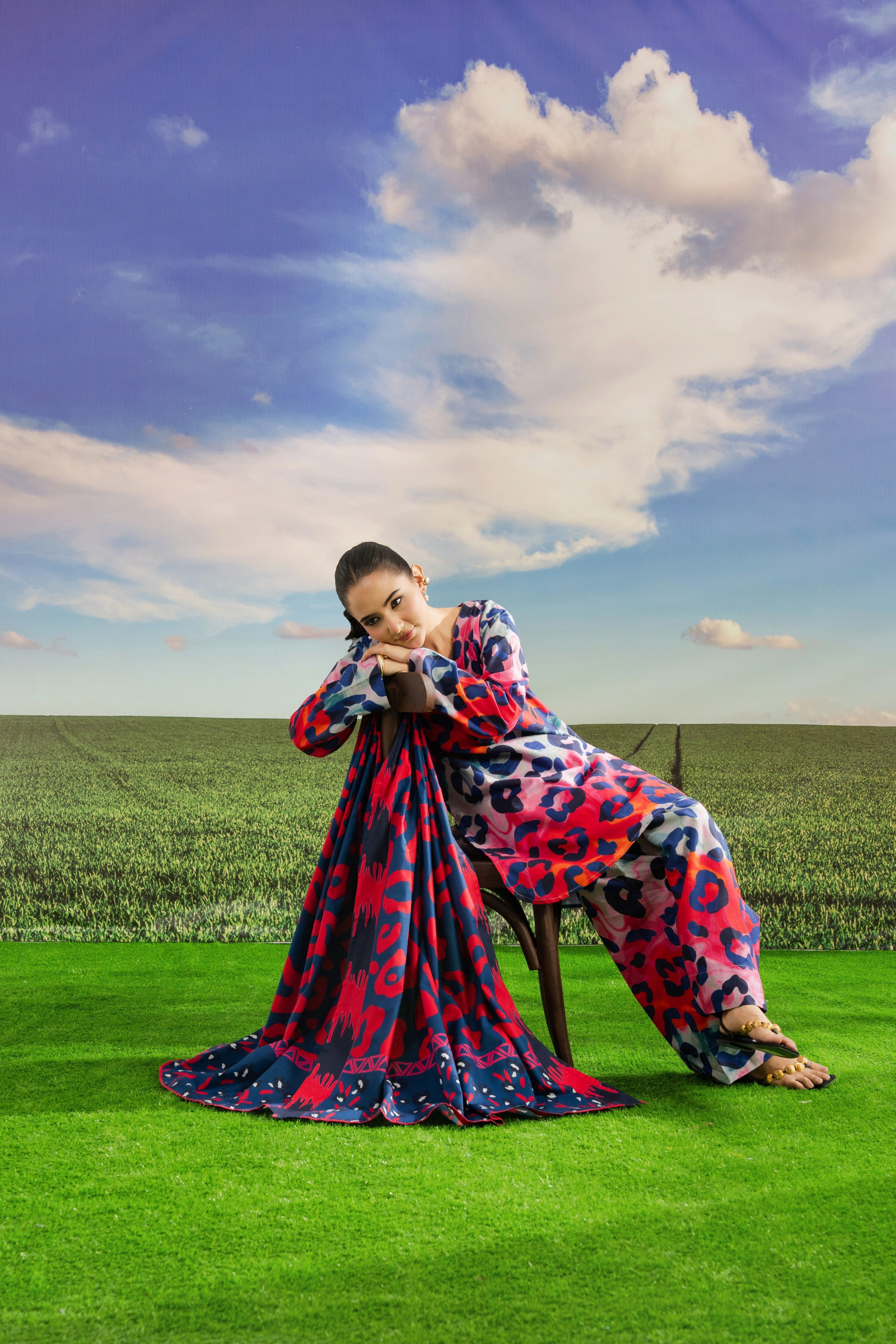 STITCHED 3PC KHADDAR PRINTED WITH PRINTED SHAWL-    CALYN