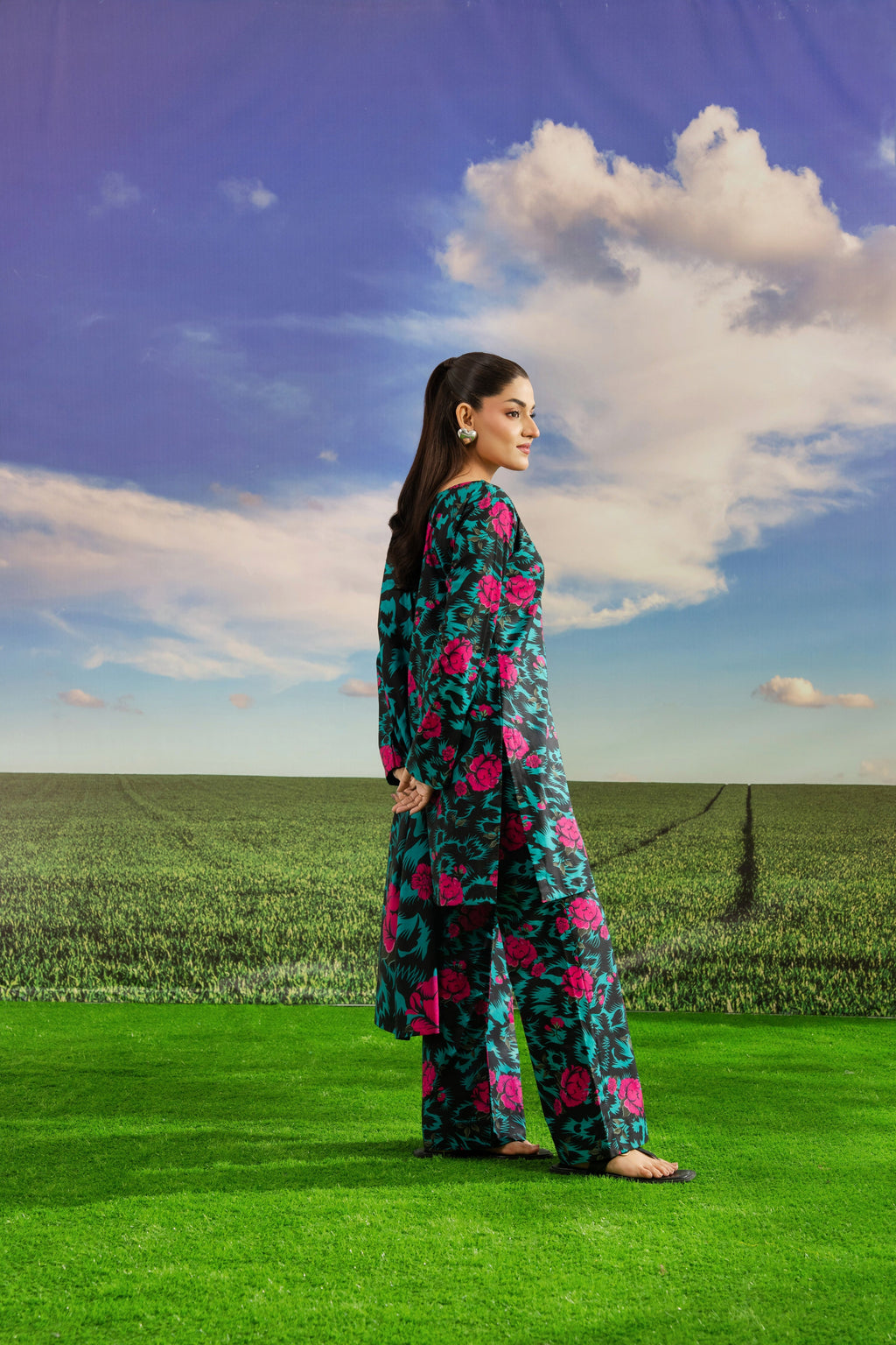 STITCHED 3PC KHADDAR PRINTED WITH PRINTED SHAWL-   DORINE
