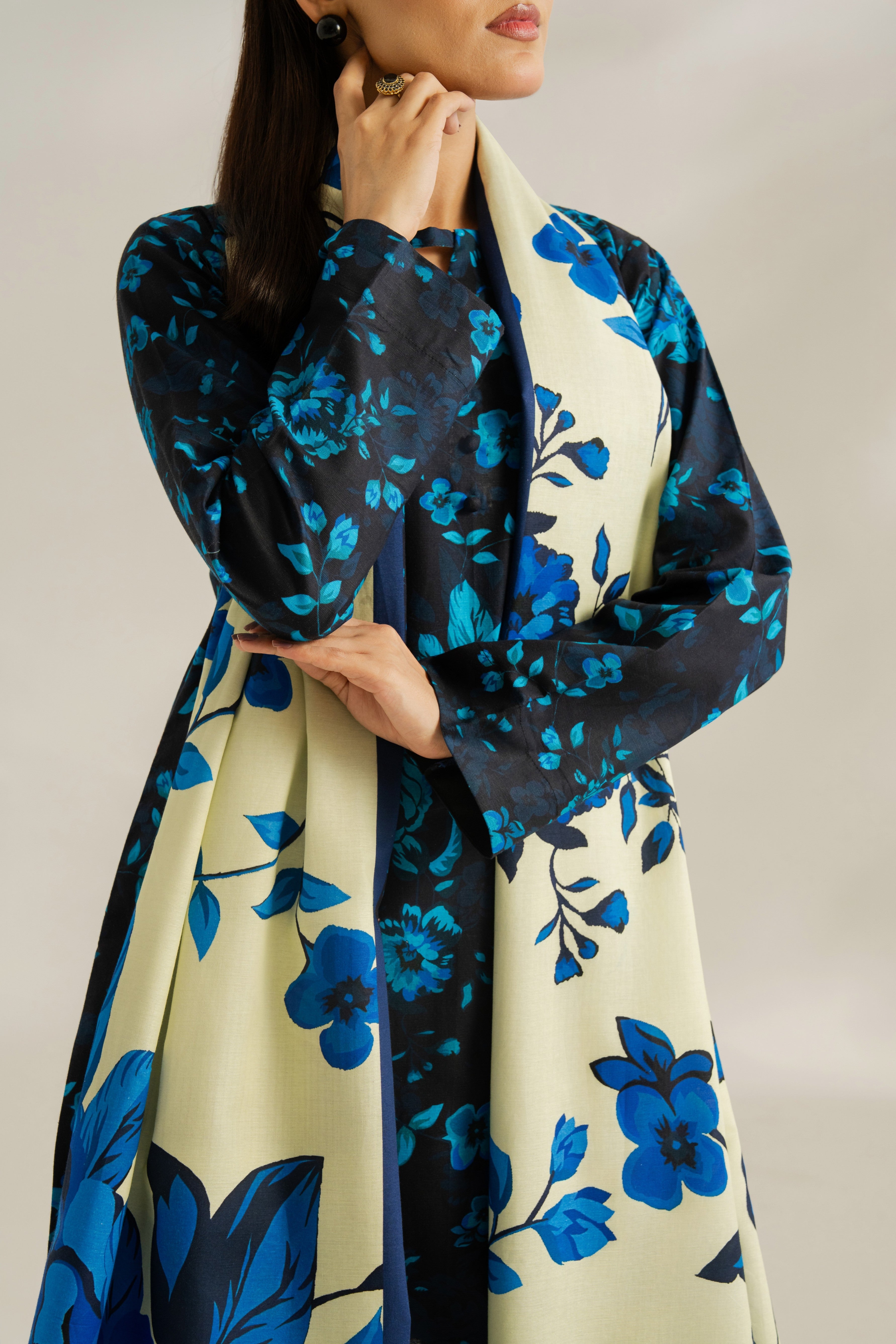 STITCHED 3PC KHADDAR PRINTED WITH PRINTED SHAWL- KELNOR