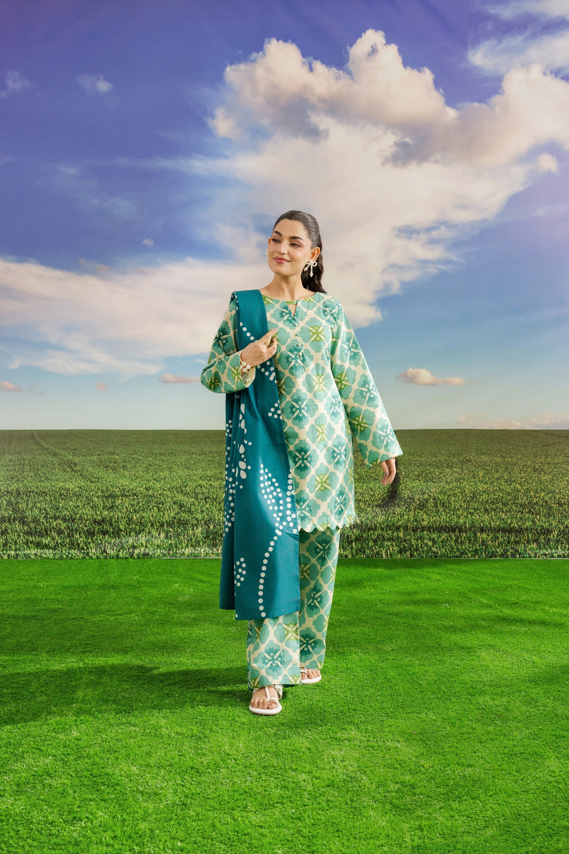 STITCHED 3PC KHADDAR PRINTED WITH PRINTED SHAWL-  SOLEEN